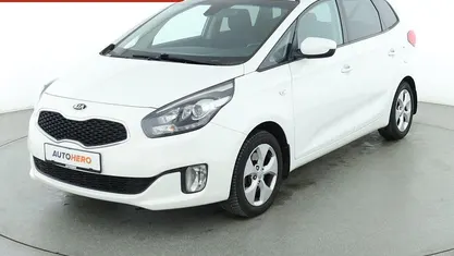 Weiß Gebraucht 2016 Kia Carens Vision Van / Kleinbus | 10.790 € (Fairer Preis)