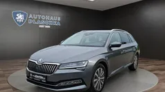 Graphitegrau Gebraucht 2022 Skoda Superb Premium Edition Limousine | 29.450 € (Fairer Preis)