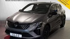 Grau Neu 2025 Renault Clio V Esprit Alpine Limousine | 27.300 € (Etwas zu teuer)