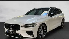 Weiß Gebraucht 2023 Volvo V60 Plus Kombi | 39.850 € (Fairer Preis)