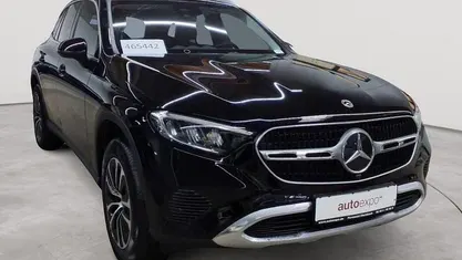 Schwarz Gebraucht 2023 Mercedes GLC220 Advanced SUV | 40.990 € (Superpreis)