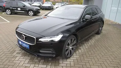 Black stone Gebraucht 2023 Volvo V90 Core Kombi | 33.000 € (Superpreis)