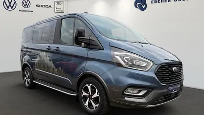 Chromablau metallic Gebraucht 2022 Ford Tourneo Active Van / Kleinbus | 33.599 € (Superpreis)