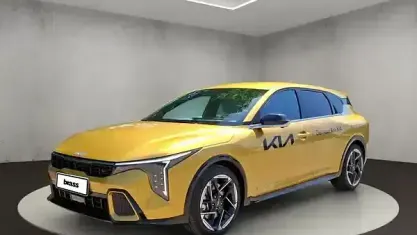 Neu Kia K4 179 PS (131 kW) 2026 Gold Limousine