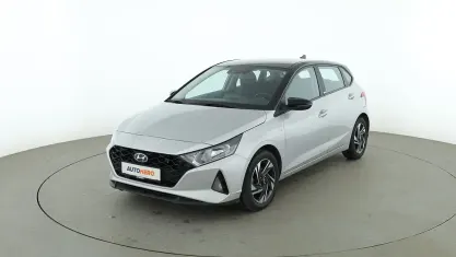 Gebraucht Hyundai i20 Intro Edition 101 PS (74 kW) 2021 Silber Kleinwagen