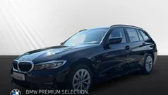 Schwarz Gebraucht 2022 BMW 320e Advantage Kombi | 20.998 € (Fairer Preis)
