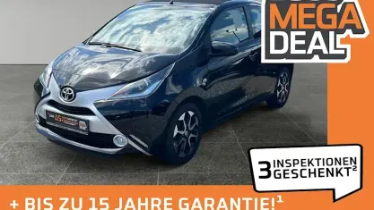 Używany Toyota Aygo Basis 69 KM (50 kW) 2016 Czarny Hatchback