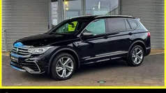 Schwarz (deep black perleffekt) Gebraucht 2024 VW Tiguan Allspace R-line SUV | 40.430 € (Guter Preis)