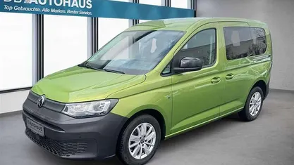 Gebraucht VW Caddy 122 PS (89 kW) 2023 Grün Van / Kleinbus