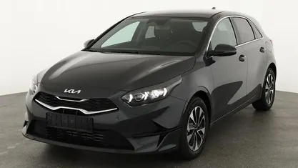Gebraucht Kia Ceed 140 PS (102 kW) 2025 Kleinwagen