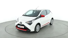 Weiß Gebraucht 2018 Toyota Aygo X-play Kleinwagen | 9.490 € (Fairer Preis)
