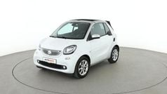 Weiß Gebraucht 2016 Smart ForTwo Cabrio Basis Cabrio | 10.570 € (Guter Preis)