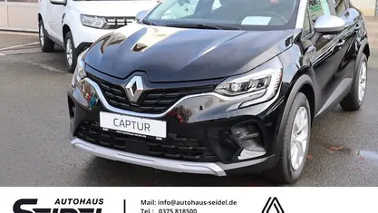 Schwarz Gebraucht 2022 Renault Captur Equilibre SUV | 15.987 € (Fairer Preis)