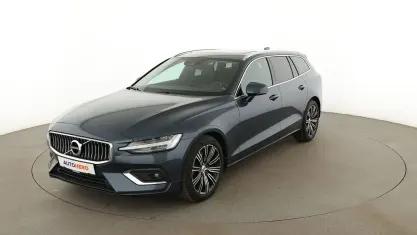 Gebraucht Volvo V60 Inscription 150 PS (110 kW) 2019 Blau Kombi
