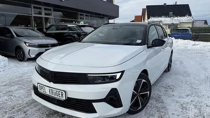 Neu Opel Astra 131 PS (96 kW) 2026 Weiss Kombi
