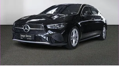 Gebraucht Mercedes CLA180 Shooting Brake 136 PS (100 kW) 2024 Schwarz Kombi