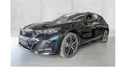 Schwarz Neu 2026 BMW 540 M Sport Kombi | 86.599 € (Fairer Preis)