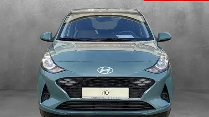 Mangrove green / mic Neu 2025 Hyundai i10 Select Kleinwagen | 16.374 € (Fairer Preis)