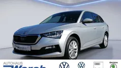 Brillantsilber metallic Gebraucht 2023 Skoda Scala Tour Kleinwagen | 21.290 € (Fairer Preis)