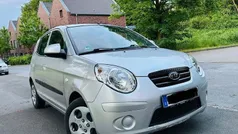 Silber Gebraucht 2009 Kia Picanto 2 Kleinwagen | 1.750 € (Fairer Preis)