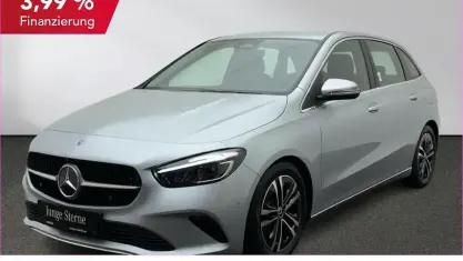 Używany Mercedes B200 Advanced 163 KM (119 kW) 2025 Srebrny Minivan