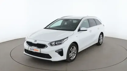 Gebraucht Kia Ceed Platinum Edition 140 PS (102 kW) 2019 Weiß Kleinwagen