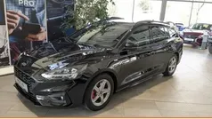 Schwarz (obidianschwarz metallic) Gebraucht 2020 Ford Focus ST-Line X Kombi | 18.889 € (Fairer Preis)