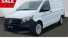 Weiß Gebraucht 2024 Mercedes Vito Van / Kleinbus | 36.831 € (Fairer Preis)