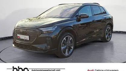 Mythosschwarz metallic Gebraucht 2024 Audi Q4 e-tron Ambiente SUV | 48.430 € (Fairer Preis)