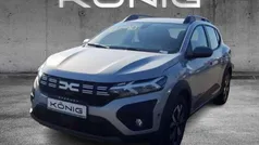 Moonstone grau metallic Gebraucht 2023 Dacia Sandero Expression Kleinwagen | 18.699 € (Etwas zu teuer)