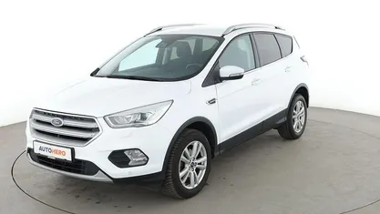 Weiß Gebraucht 2019 Ford Kuga Cool & Connect SUV | 14.650 € (Guter Preis)