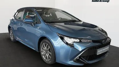 Gebraucht Toyota Corolla Business Edition 122 PS (89 kW) 2021 Blau Limousine