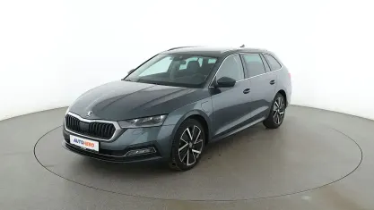 Gebraucht Skoda Octavia First Edition 204 PS (150 kW) 2021 Grau Kombi