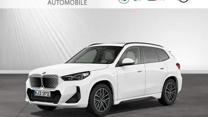 Gebraucht BMW iX1 M Sport 230 kW (313 PS) 2024 Alpinweiß SUV