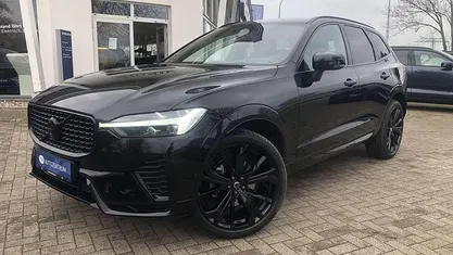 Gebraucht 2025 Volvo XC60 Plus SUV | 46.640 € (Fairer Preis)