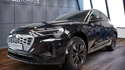 Gebraucht Audi Q8 Sportback e-tron S-Line 300 kW (408 PS) 2024 Schwarz SUV