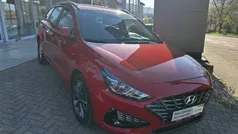 Engine red Gebraucht 2024 Hyundai i30 Trend Kombi | 24.990 € (Fairer Preis)
