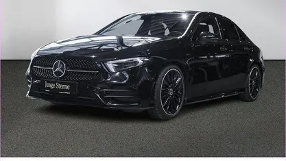 Schwarz Gebraucht 2020 Mercedes A250 AMG Limousine | 25.730 € (Fairer Preis)