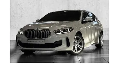 Weiß Gebraucht 2022 BMW 118 M Sport Kleinwagen | 25.980 € (Fairer Preis)