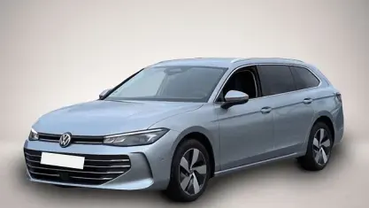 Gebraucht VW Passat Business 150 PS (110 kW) 2025 Silber Kombi