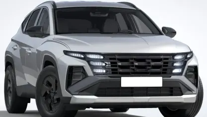 Neu Hyundai Tucson Blackline 2026 Shimmering silver metallic SUV