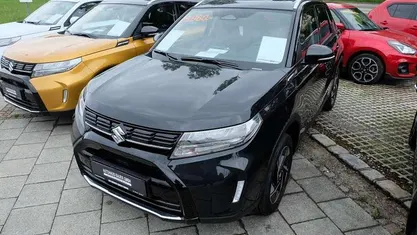 Cosmic black pearl met Neu 2025 Suzuki Vitara Comfort+ SUV | 25.960 € (Fairer Preis)