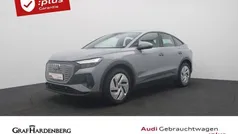 Grau Gebraucht 2022 Audi Q4 Sportback e-tron Basis SUV | 24.380 € (Guter Preis)