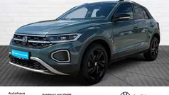 Petrolium blue metallic Gebraucht 2024 VW T-Roc Style SUV | 29.759 € (Fairer Preis)