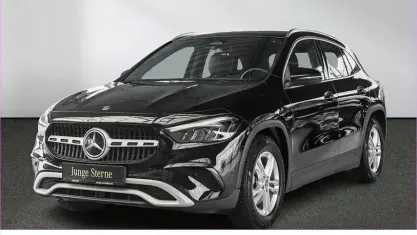Käytetty Mercedes GLA200 163 HP (119 kW) 2024 Musta Katumaasturi