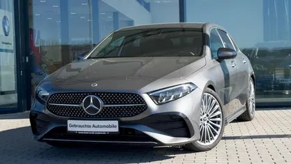 Gebraucht Mercedes A200 AMG line 163 PS (119 kW) 2023 Grau Limousine