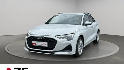 Gebraucht Audi A3 Ambiente 150 PS (110 kW) 2025 Gletscherweiß metallic Limousine