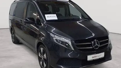 Graphitgrau metallic dunkel Gebraucht 2022 Mercedes V220 Edition Van / Kleinbus | 38.290 € (Guter Preis)