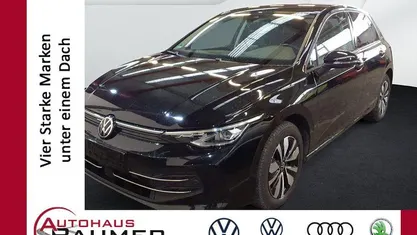 Gebraucht VW Golf VIII Life 150 PS (110 kW) 2025 Limousine