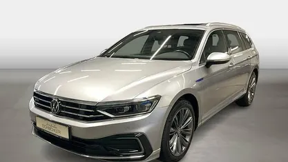Gebraucht VW Passat GTE 218 PS (160 kW) 2023 Pyritsilber Kombi